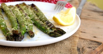 Asperges grillées au fromage et au citron