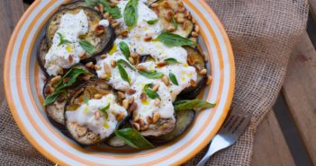 Salade d’aubergines rôties et burrata
