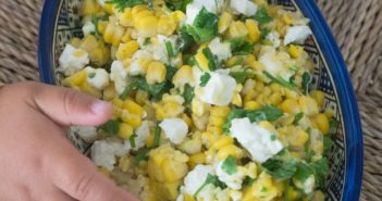 Salade de maïs à la feta et à la coriandre