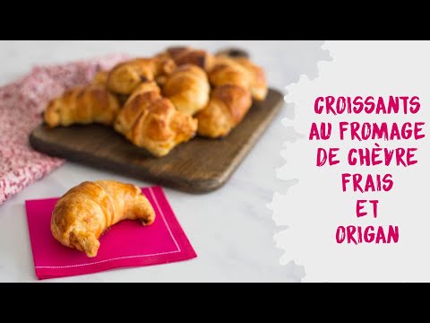 Croissants au fromage de ch&egrave;vre frais, origan et mie