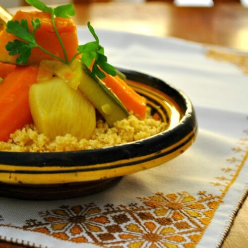 Couscous à la viande et aux légumes