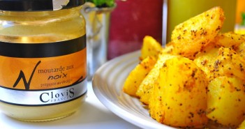 Pommes de terre au curry et à la moutarde aux noix