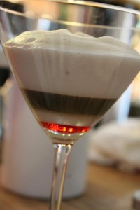 latte-200x300 - Un Latte Macchiato à la framboise et une Cremio à vous faire gagner!