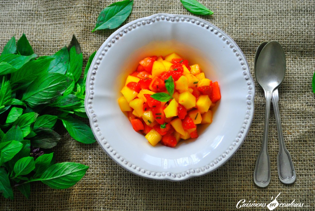 salade-de-fraises-1-1024x685 - Salade de fraises et de mangue au basilic thaï