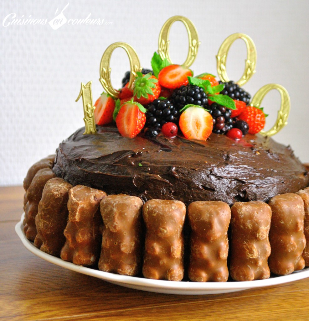 layer-cake-chocolat-987x1024 - 10 000 abonnés et un Layer Cake au chocolat et aux fruits rouges pour fêter ça !