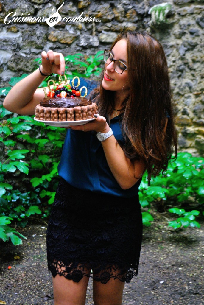 salma-el-fallah-685x1024 - 10 000 abonnés et un Layer Cake au chocolat et aux fruits rouges pour fêter ça !