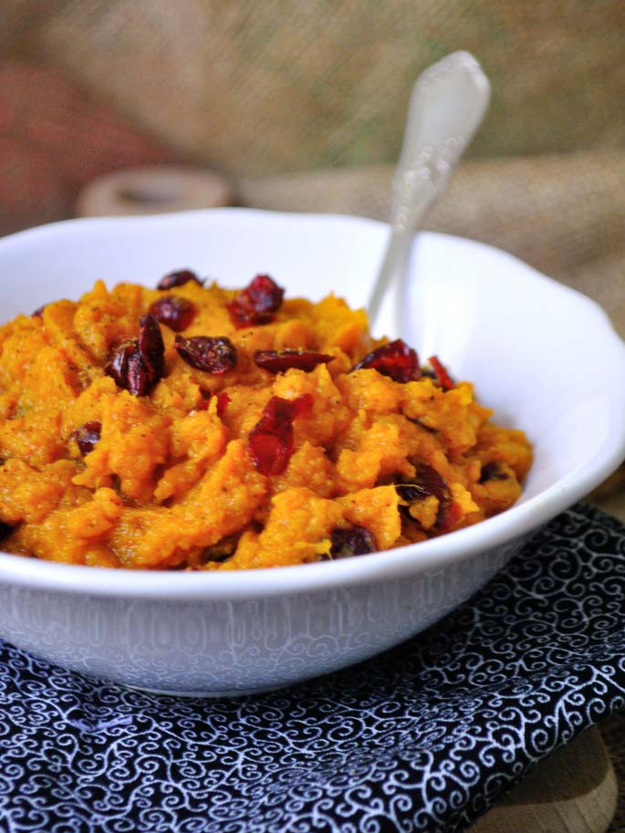 Purée de patates douces aux cranberries pour accompagner la dinde de Noël
