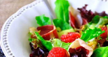 salade-magret-de-canard-framboises-351x185 - Cuisinons En Couleurs