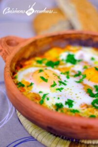 TBM, plus communément appelé Tajine Bid et Maticha (Tajine d’oeufs à la tomate)
