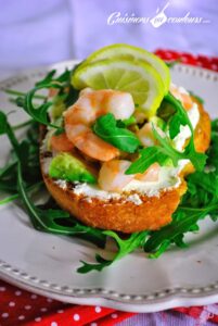 Tartine Express au fromage frais, avocat et crevettes