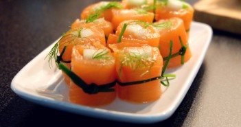 maki-de-saumon-fume-351x185 - Cuisinons En Couleurs