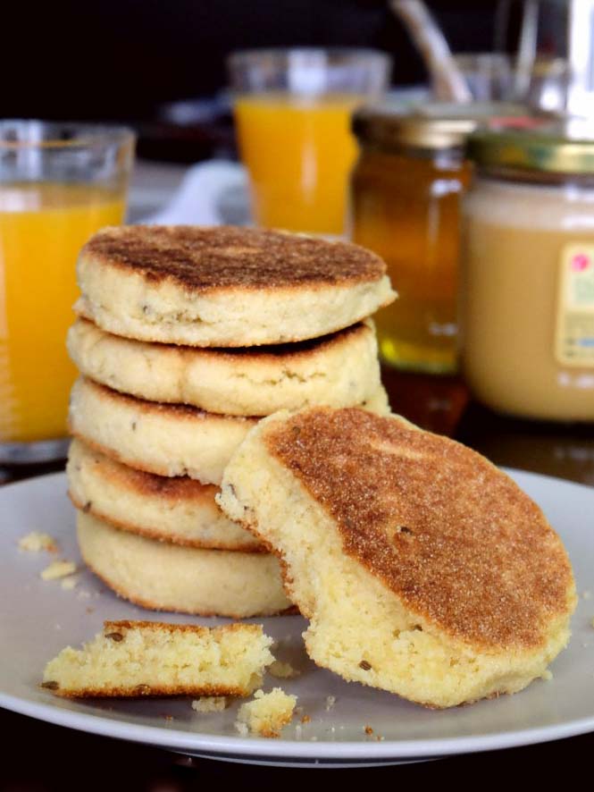 Harcha à l’anis pour un petit déjeuner marocain en deux trois mouvements !