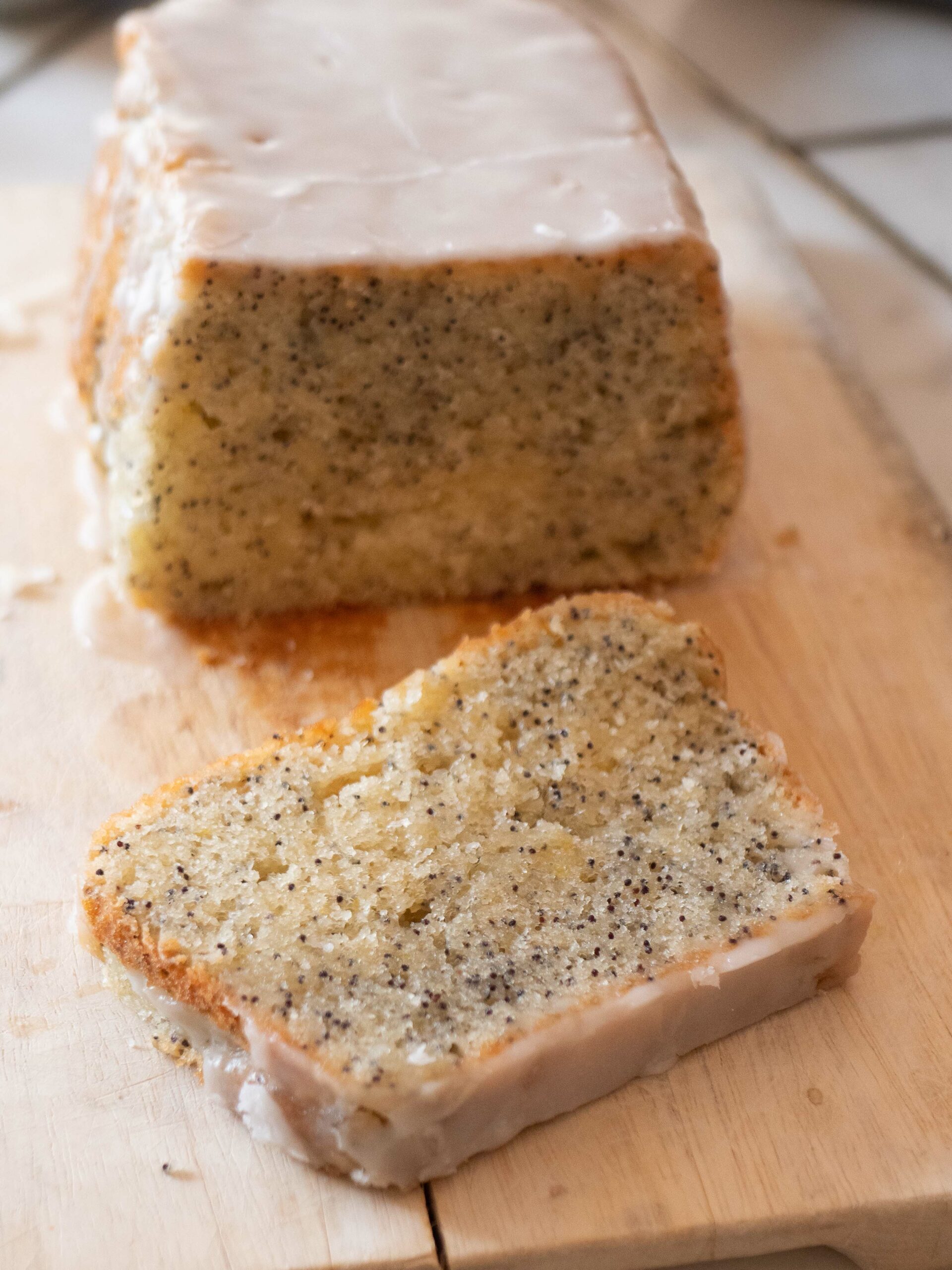 Cake fondant au citron et aux graines de pavot