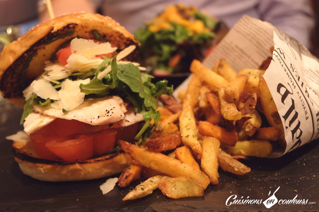 Burger-Le-Comptoir-des-Arts-Paris-5-1024x682 - Le Comptoir des Arts, une brasserie dans le 5ème arrondissement de Paris