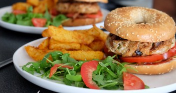 Burger-à-la-viande-hachée-de-dinde-351x185 - Cuisinons En Couleurs