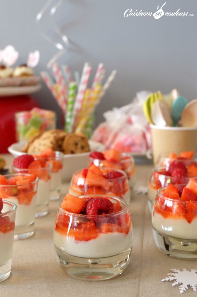 Verrines au fromage blanc fraises framboises