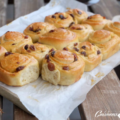 Brioche roulée aux raisins secs