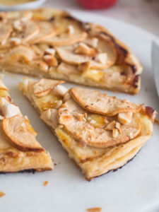 Tarte fine aux restes de Raclette