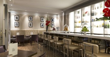 Tapas & cocktails au Lindbergh, le bar de l’Hôtel Paris Marriott Opera Ambassador et un apéro pour deux à gagner !