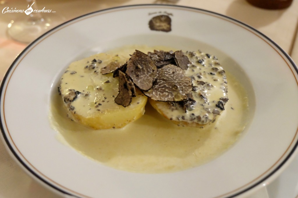 Pomme-de-terre-en-robe-des-champs-truffe-1024x682 - Terres de Truffes : un restaurant autour du "diamant noir" !