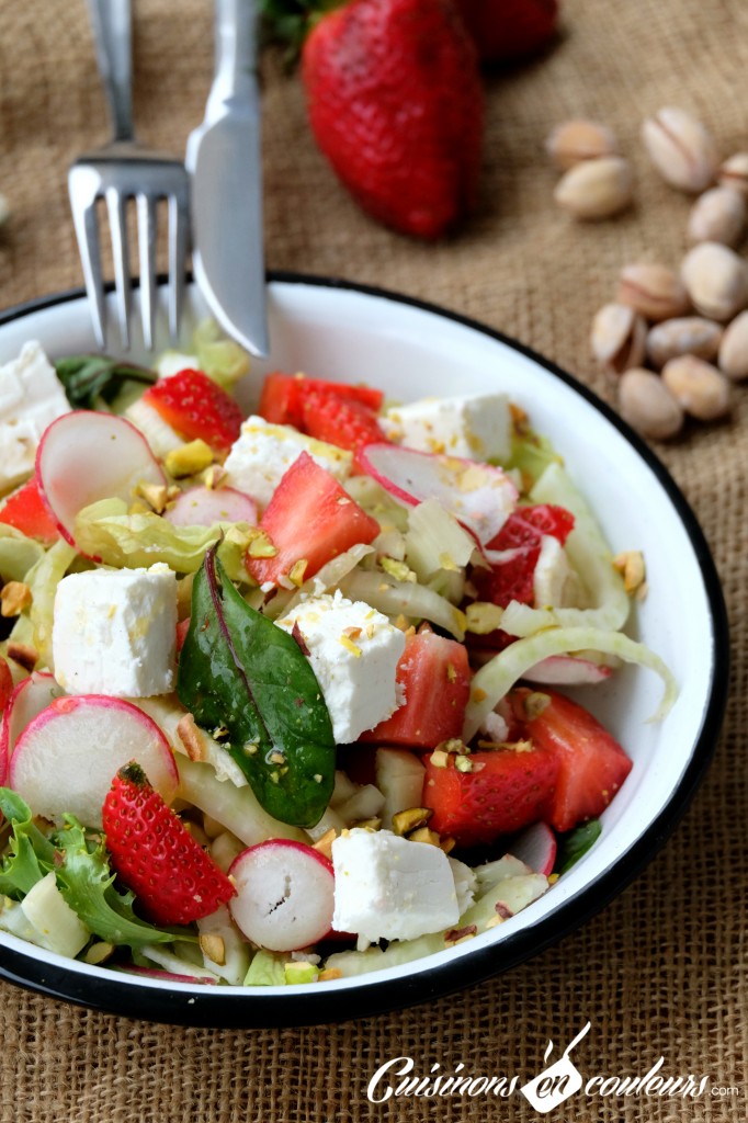 Salade-fenouil-682x1024 - Salade de fenouil aux fraises et pistaches