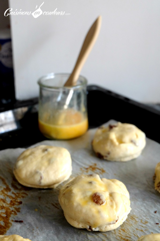 Scone-a-badigeonner-682x1024 - Scones aux raisins secs