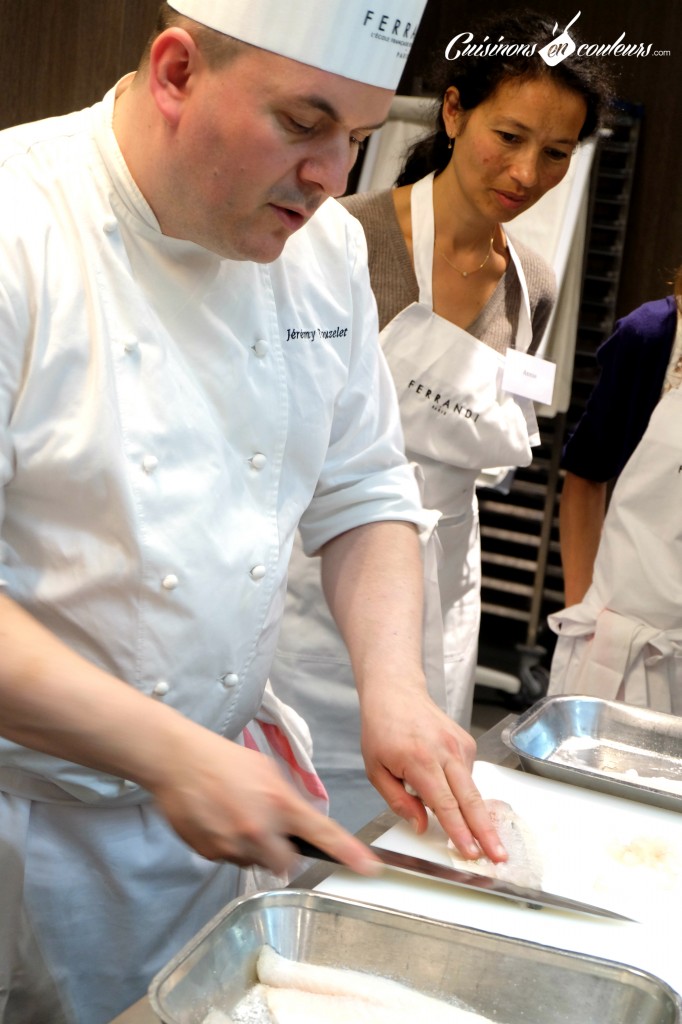 Decoupe du bar pour le ceviche