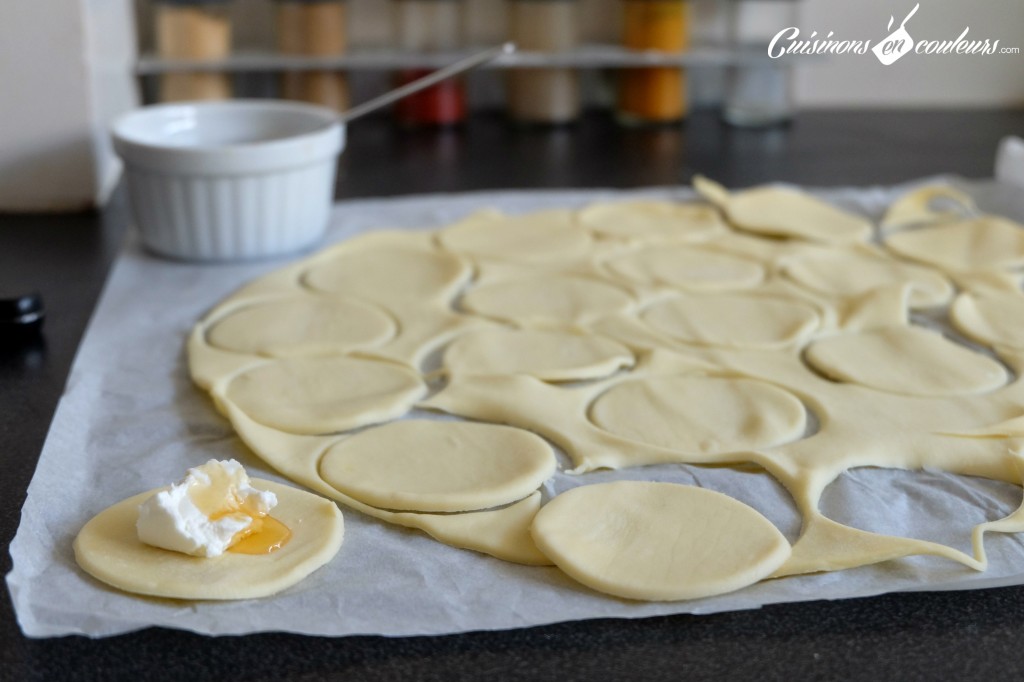 Chausson-au-fromage-1024x682 - Chausson au fromage de chèvre et au miel