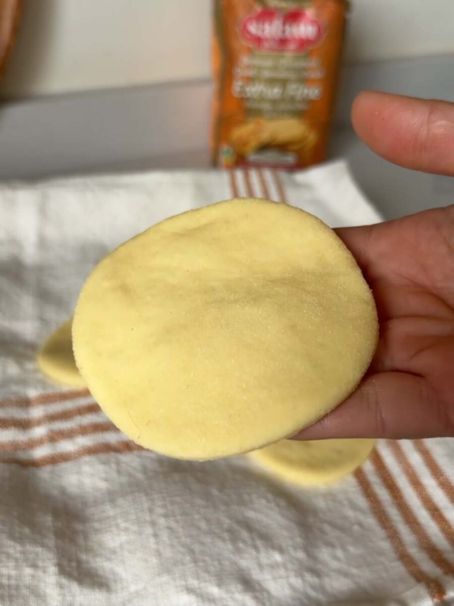 Pain traditionnel marocain cuit à la poêle : le Batbout