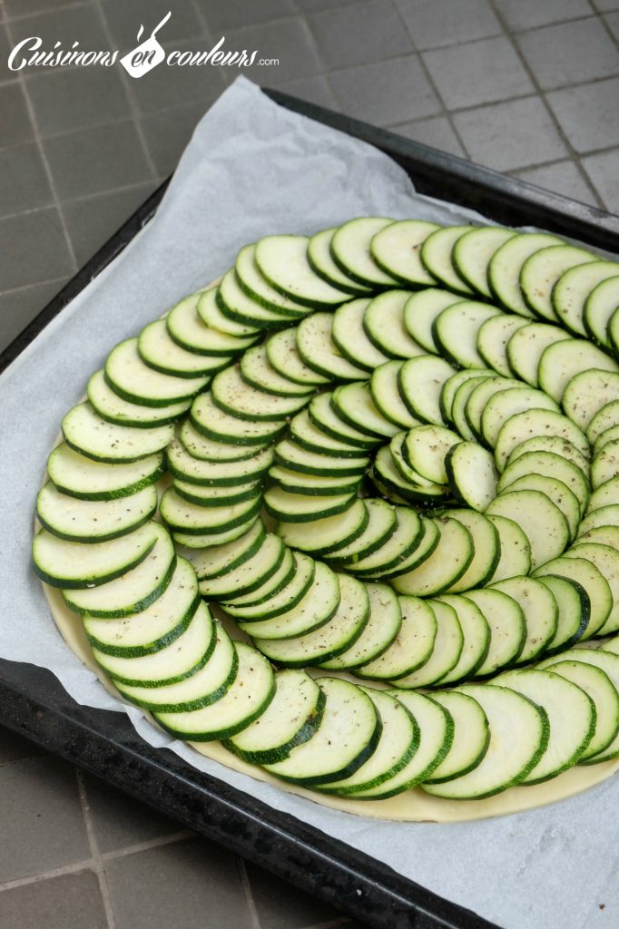 Tarte-green-en-preparation-682x1024 - Tarte fine de courgettes au basilic et la mozzarella