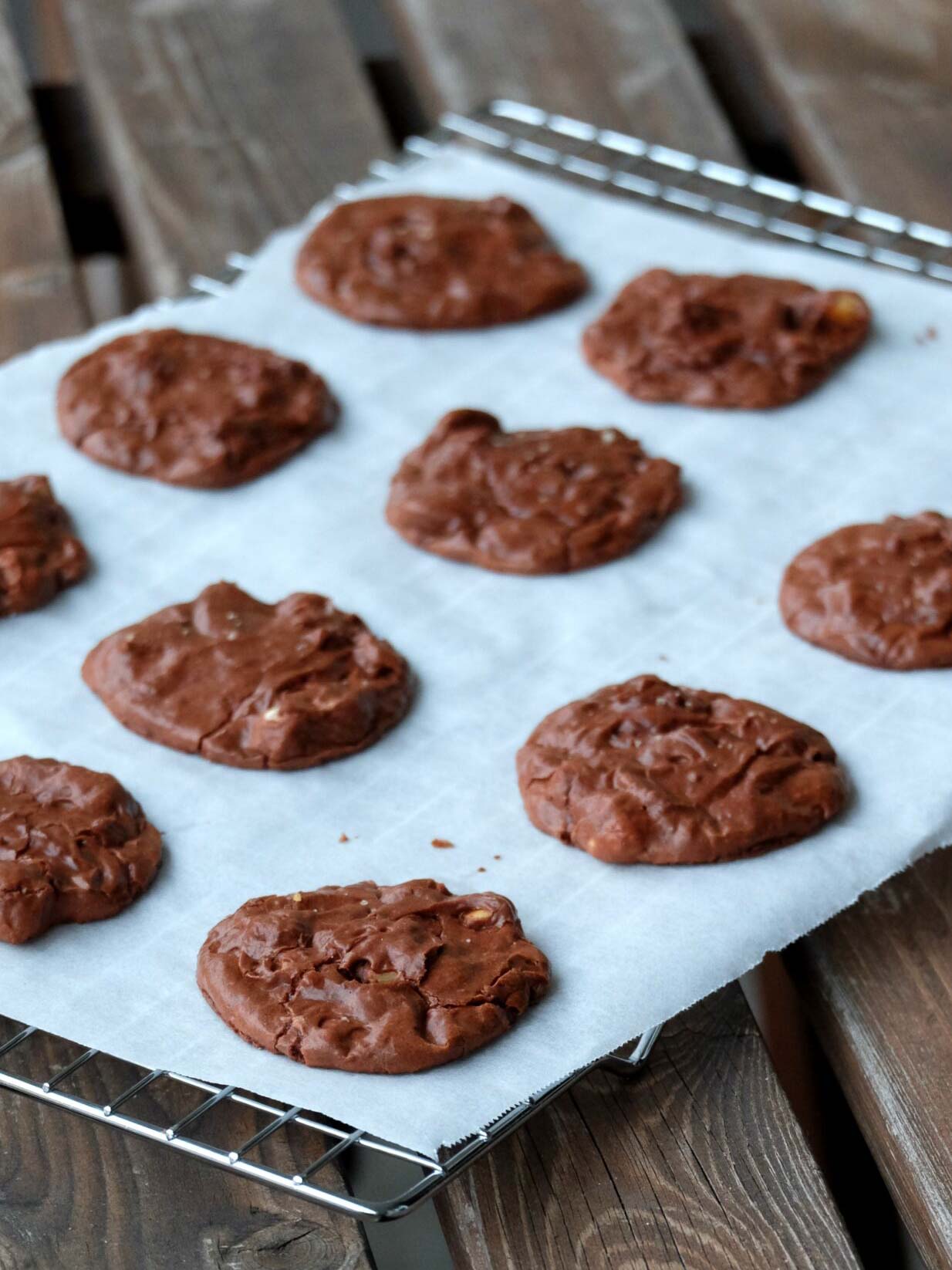 Brownie cookies aux pépites de chocolat et aux noisettes