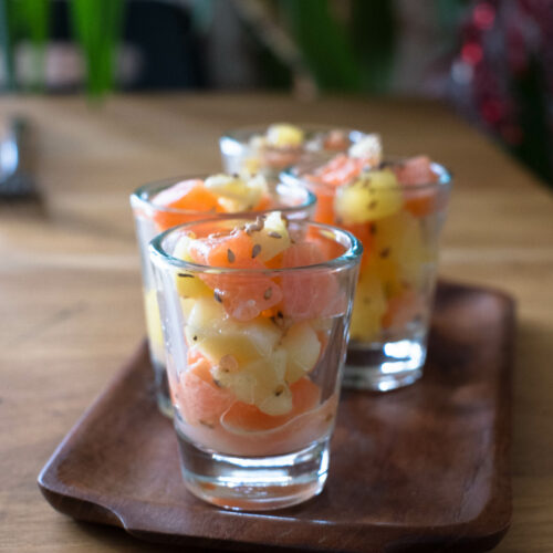 Verrines de truite fumée à la pomme et au kiwi