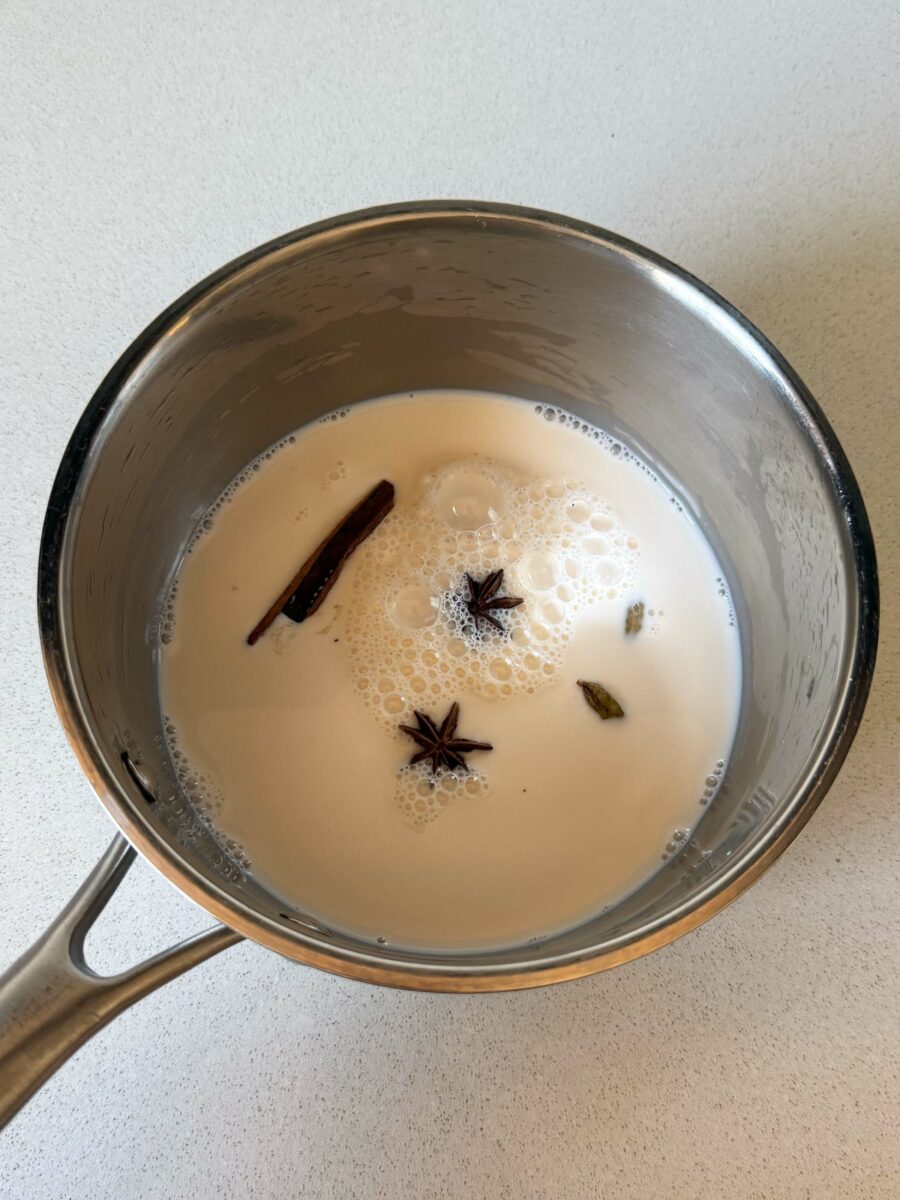 Comment faire un chocolat chaud aux épices de Noël ?