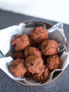 Truffes aux pruneaux séchés