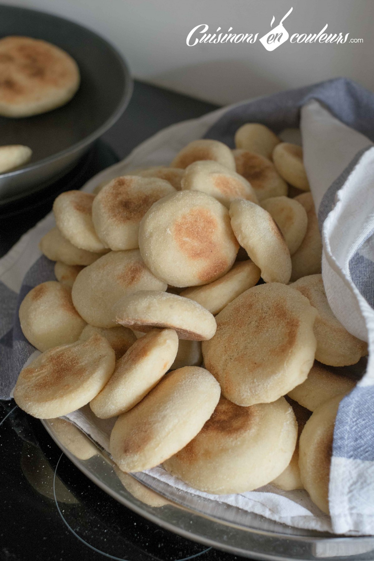 Batbout, recette facile expliquée pas à pas - Cuisinons En Couleurs