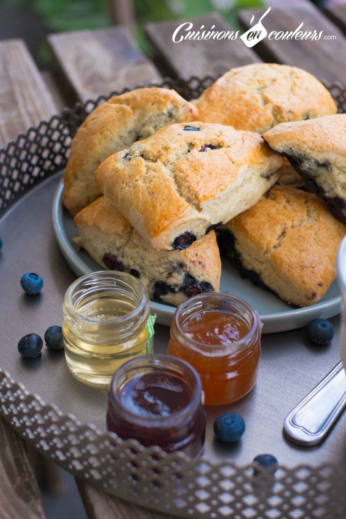 Scones-aux-myrtilles-3-1-683x1024 - Scones aux myrtilles, allégés en matières grasses