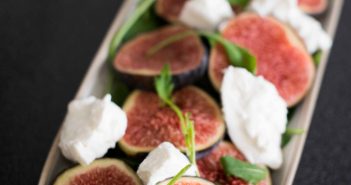 Salade-figues-et-burrata-2-351x185 - Cuisinons En Couleurs