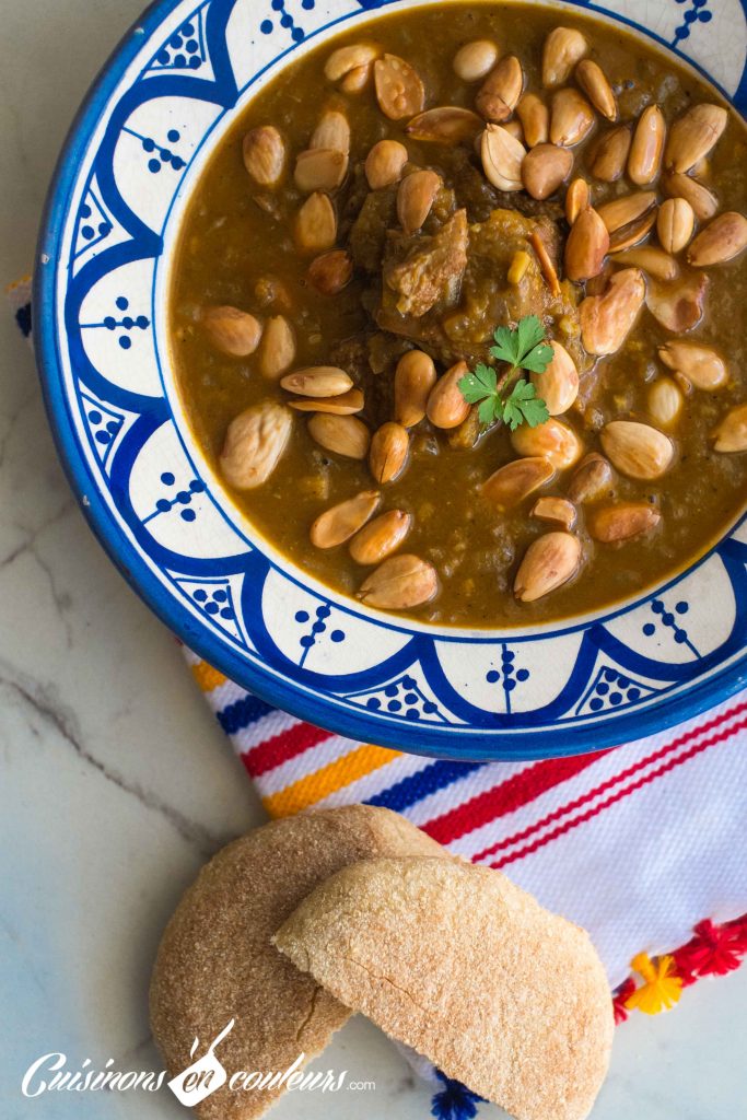 Tajine-aux-amandes-8-683x1024 - Cuisine marocaine : 16 recettes de tajines typiques de chez moi !