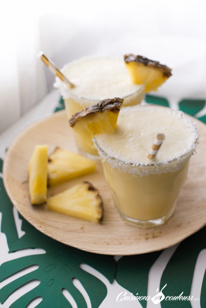 Smoothie-Pina-colada-10-683x1024 - Piña colada smoothie