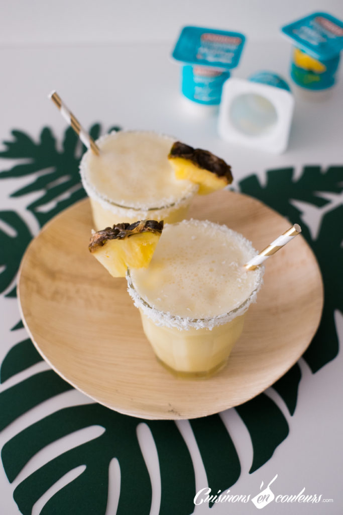 Smoothie-Pina-colada-12-683x1024 - Piña colada smoothie