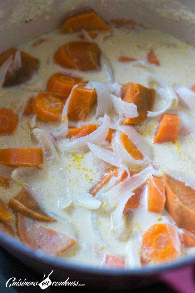 veloute-patate-douce-4-683x1024 - Velouté de patate douce et carottes au lait de coco