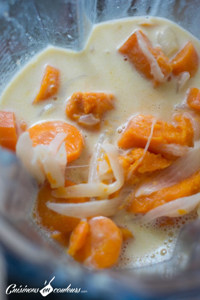 veloute-patate-douce-5-683x1024 - Velouté de patate douce et carottes au lait de coco