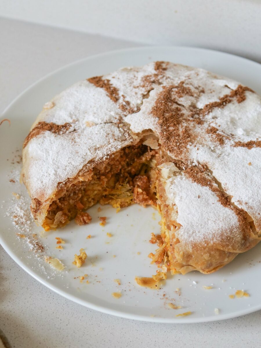 Pastilla au poulet et aux amandes : recette facile