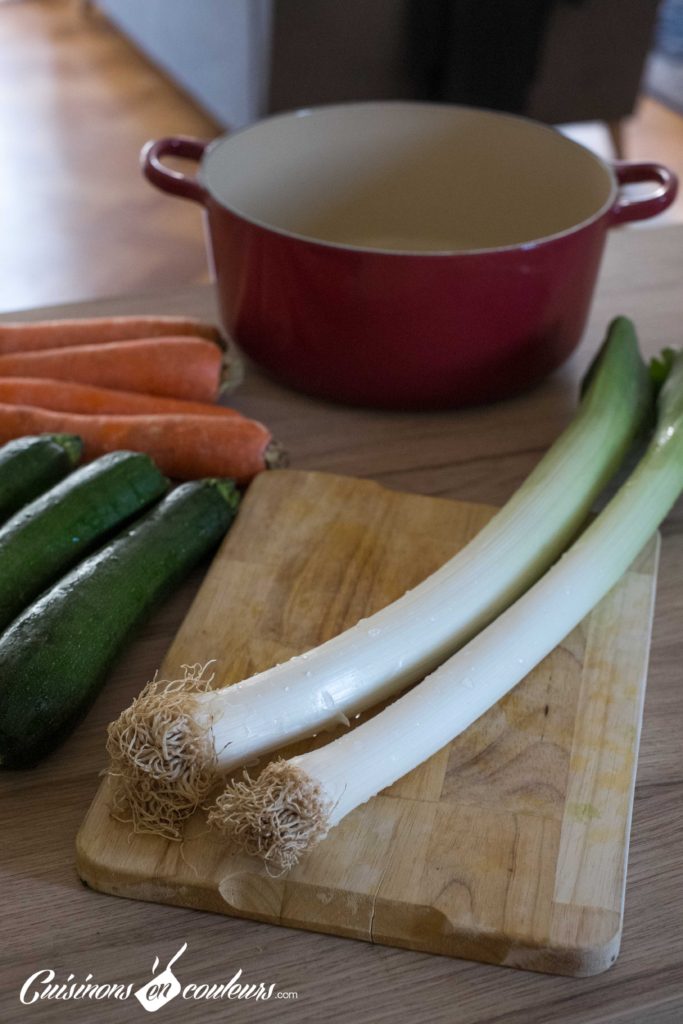 veloute-poireaux-courgettes-683x1024 - Velouté de courgettes et poireaux