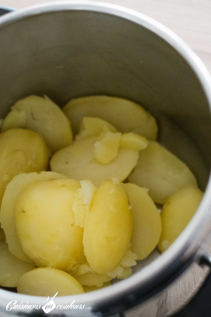 puree-a-la-truffe-3-683x1024 - Purée de pommes de terre à l'huile de truffe