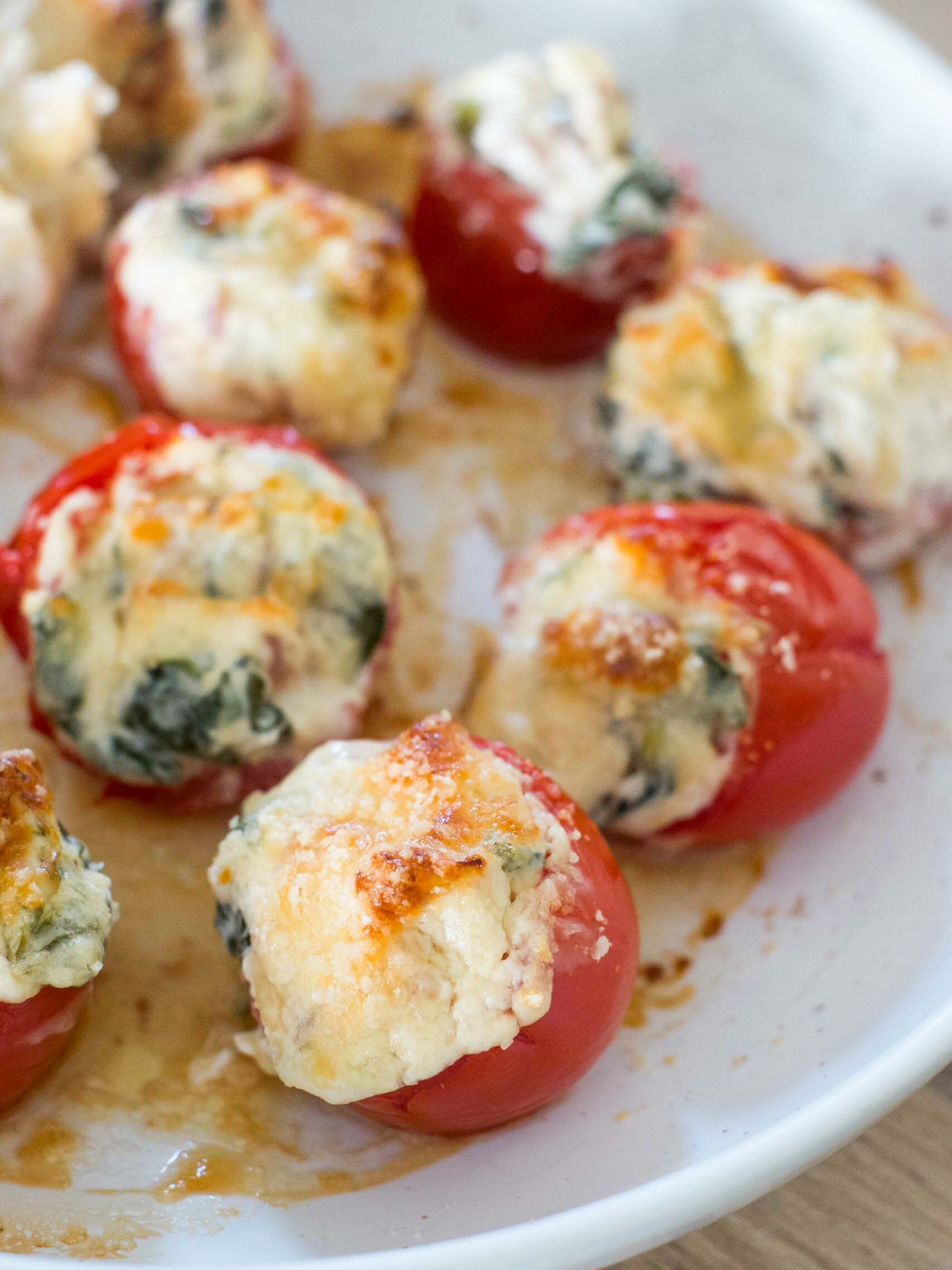 Poulet à la crème, aux épinards et aux tomates séchées