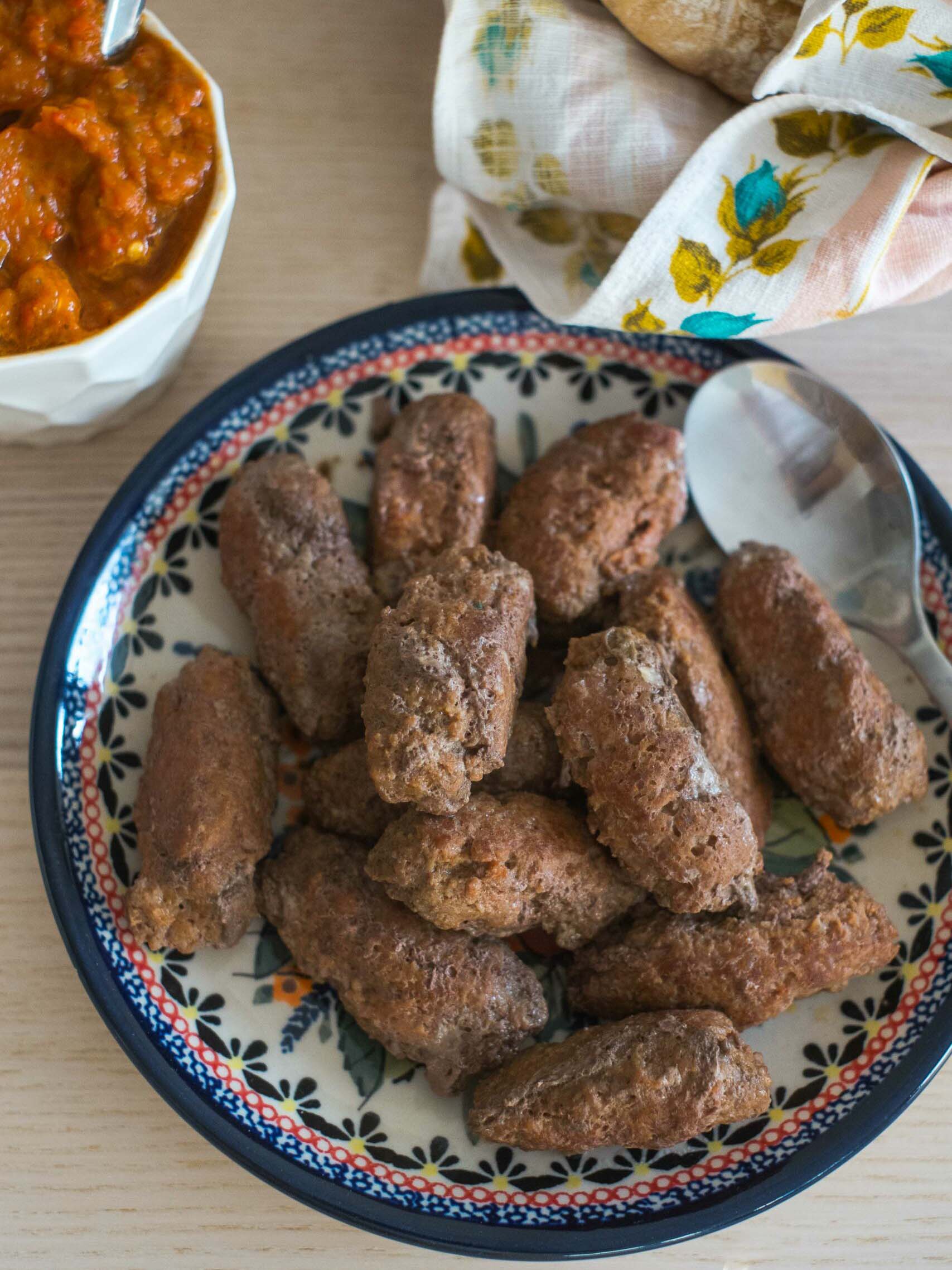 Poulet à la crème, aux épinards et aux tomates séchées