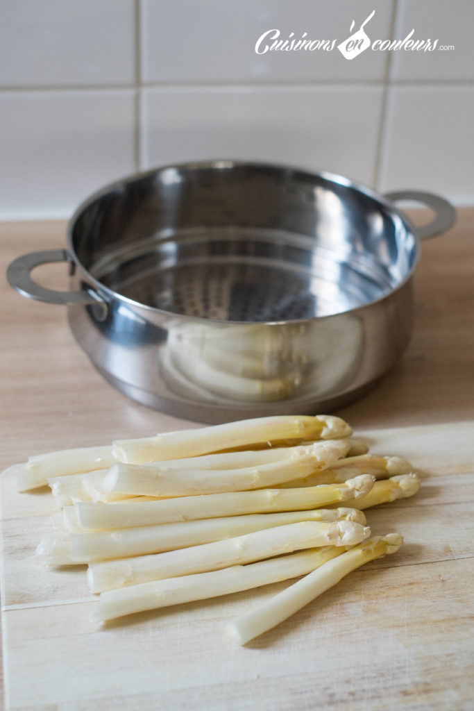 Asperges-vinaigrette-2-683x1024 - Asperges blanches, vinaigrette et pistaches