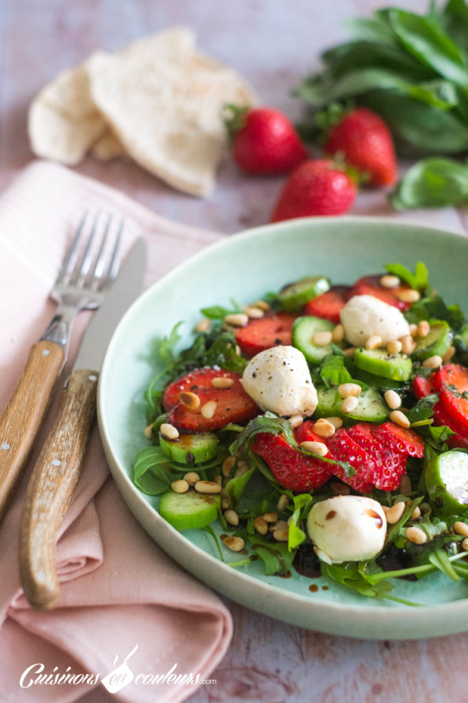 Salade-fraises-3-683x1024 - 12 recettes avec du concombre