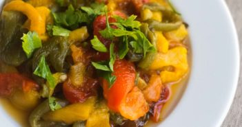 Salade de poivrons à l’ail et au cumin